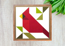 Load image into Gallery viewer, Wood Barn Quilt - Cardinal 1&#39; x 1&#39;