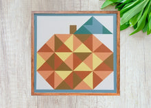 Load image into Gallery viewer, Wood Barn Quilt - Pumpkin 1&#39; x 1&#39;